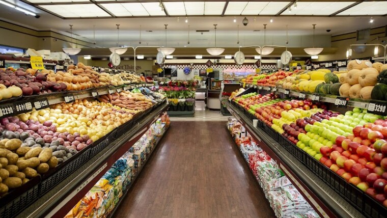 The best grocery store in California