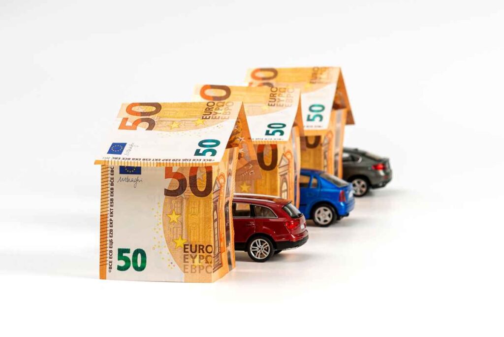 Checking Homeowners and Car Insurance Quote: Is This Bundle Profitable